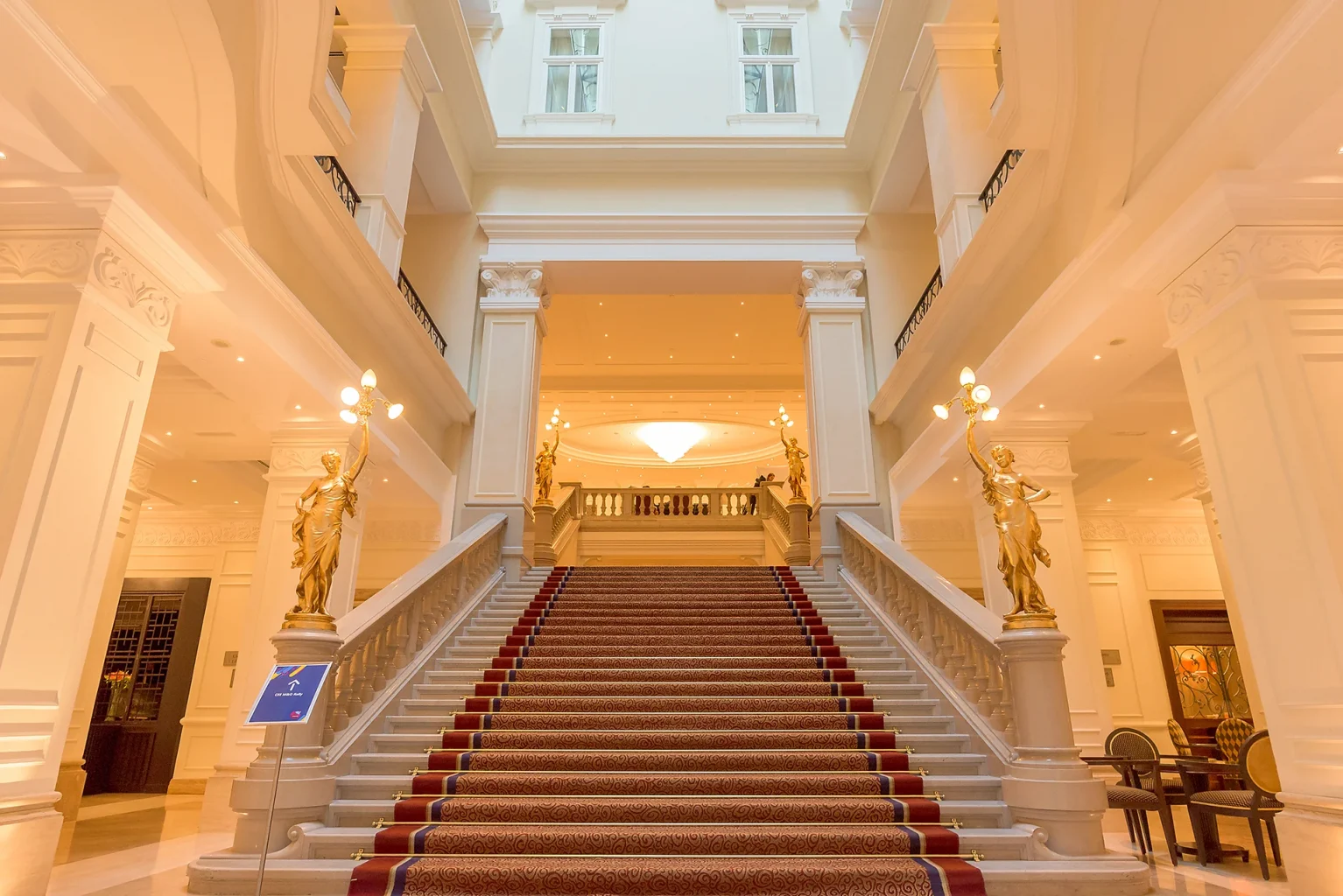 Event photography Budapest Corinthia Hotel Enteriour