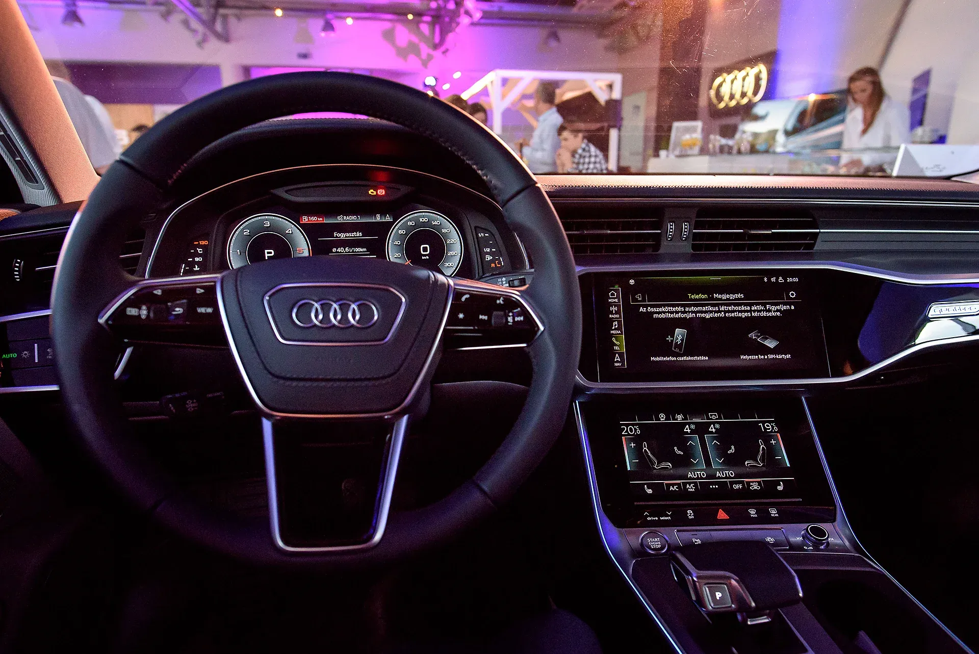 Bemutató rendezvény fotózás - Audi A6 belülről, műszerfal, kormány.