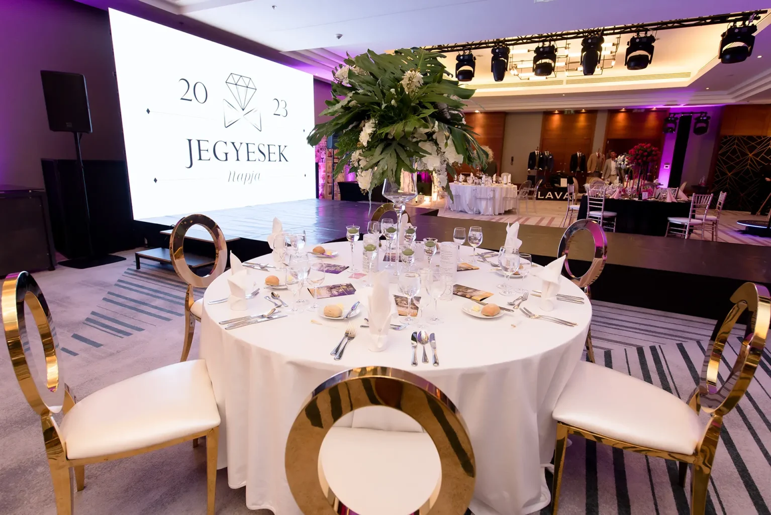 Rendezvényfotós - Jegyesek napja - Budapest (Marriott Hotel)