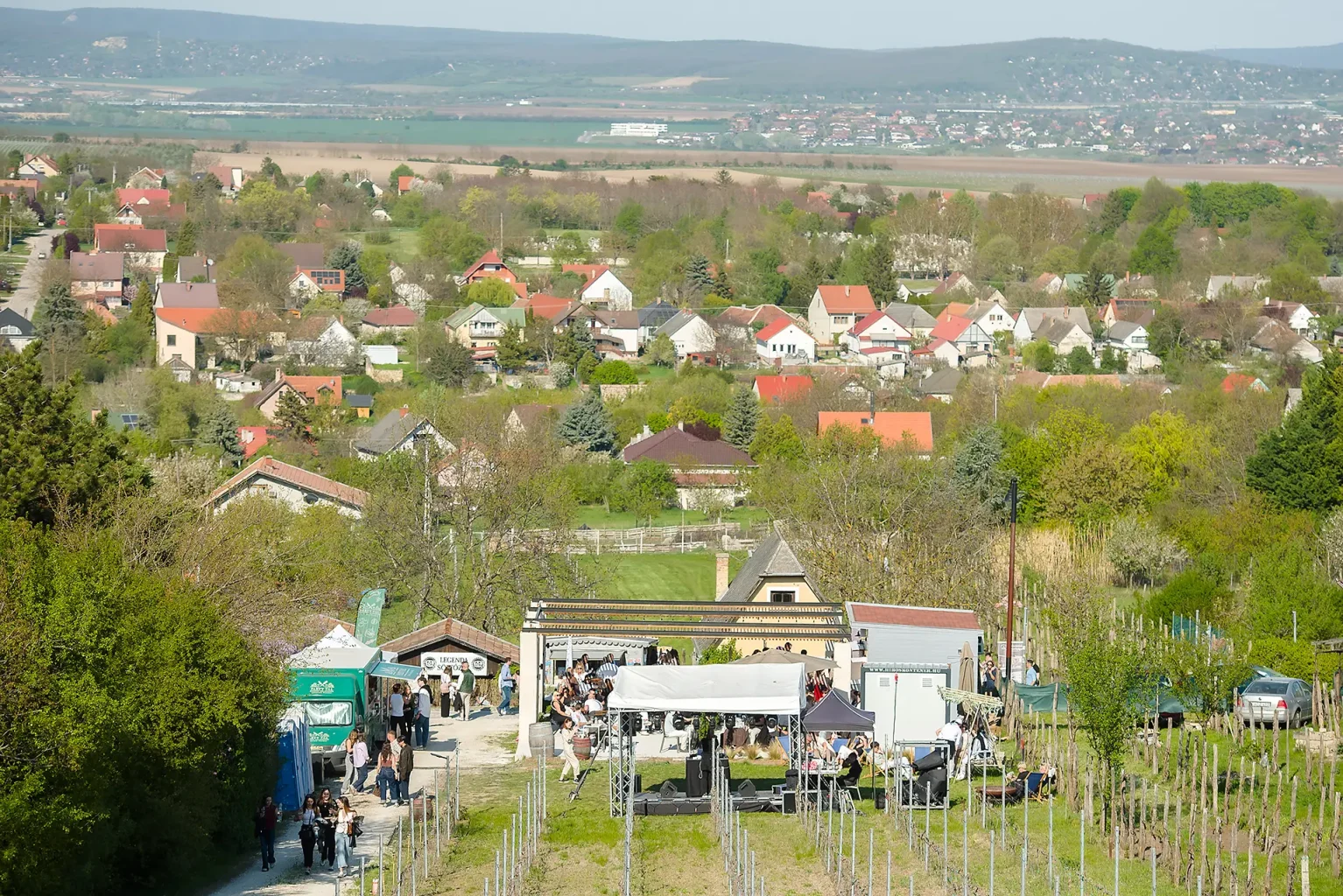 Rendezvényfotózás Etyek - buli party fotó - Etyeki Piknik. -Pincészet