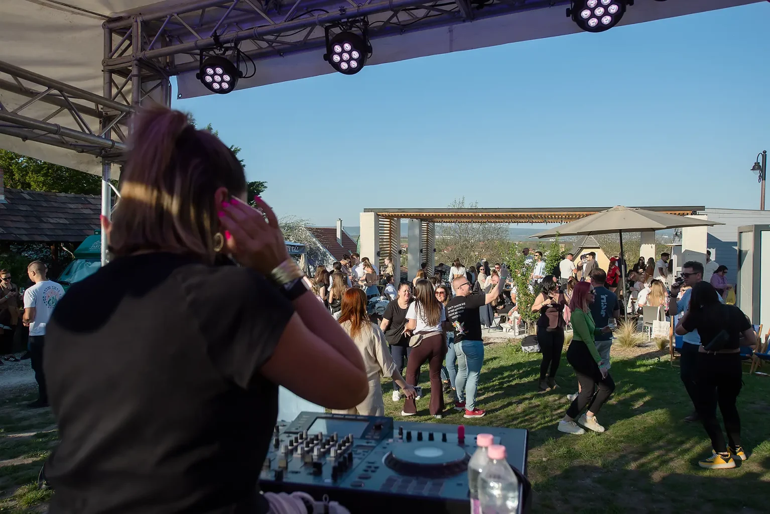 Rendezvényfotózás Etyek - buli party fotó - Etyeki Piknik